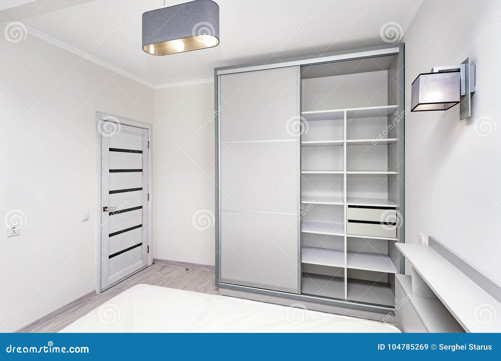 Simple White Empty Bedroom Interior Stock Image - Image of modern, space: 104785269