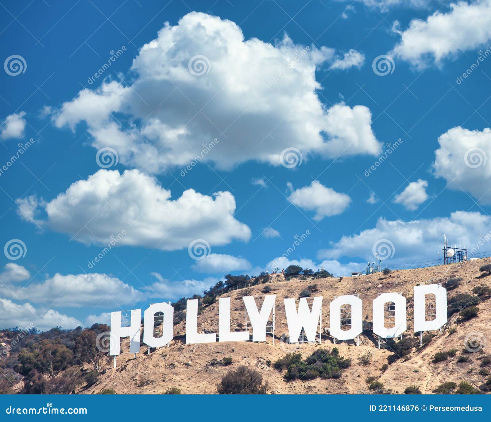 Sinal De Hollywood Em Los Angeles No Céu Azul Foto de Stock