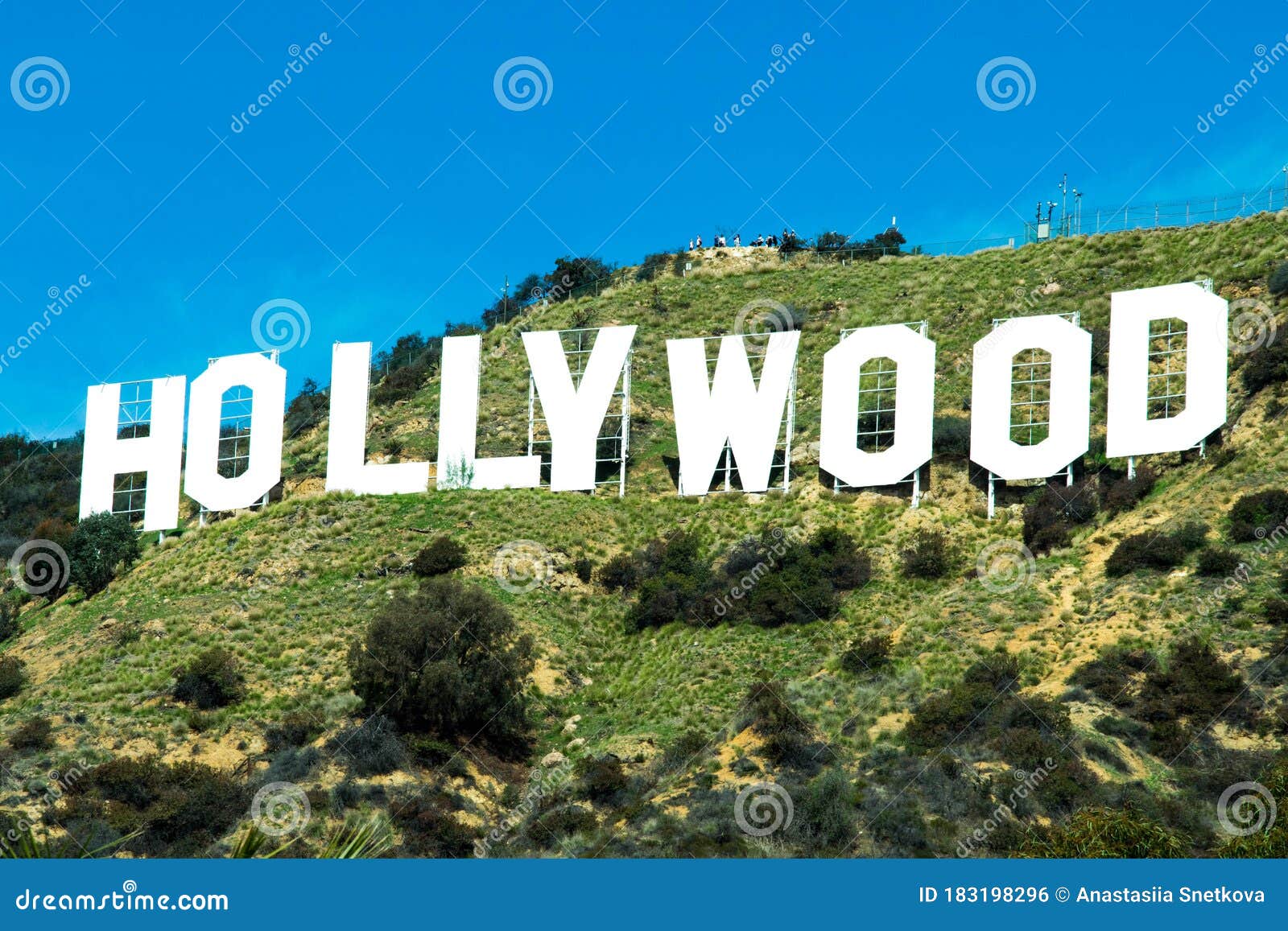 Sinal De Hollywood. Los Angeles California Com Fundo Azul Foto