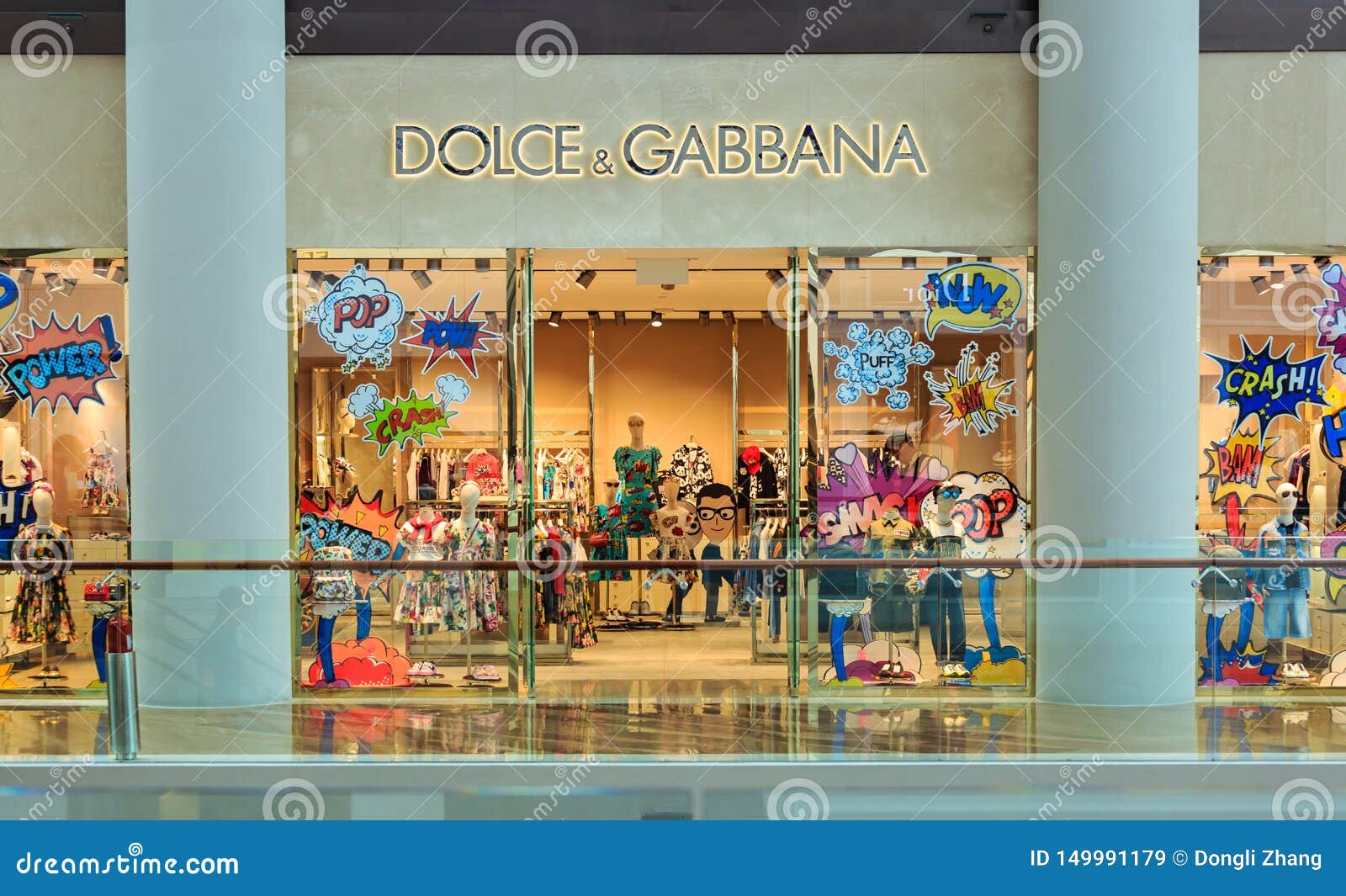 Singapore-02 APR 2019:Dolce & Gabbana Shop`s Exterior Facade in ...