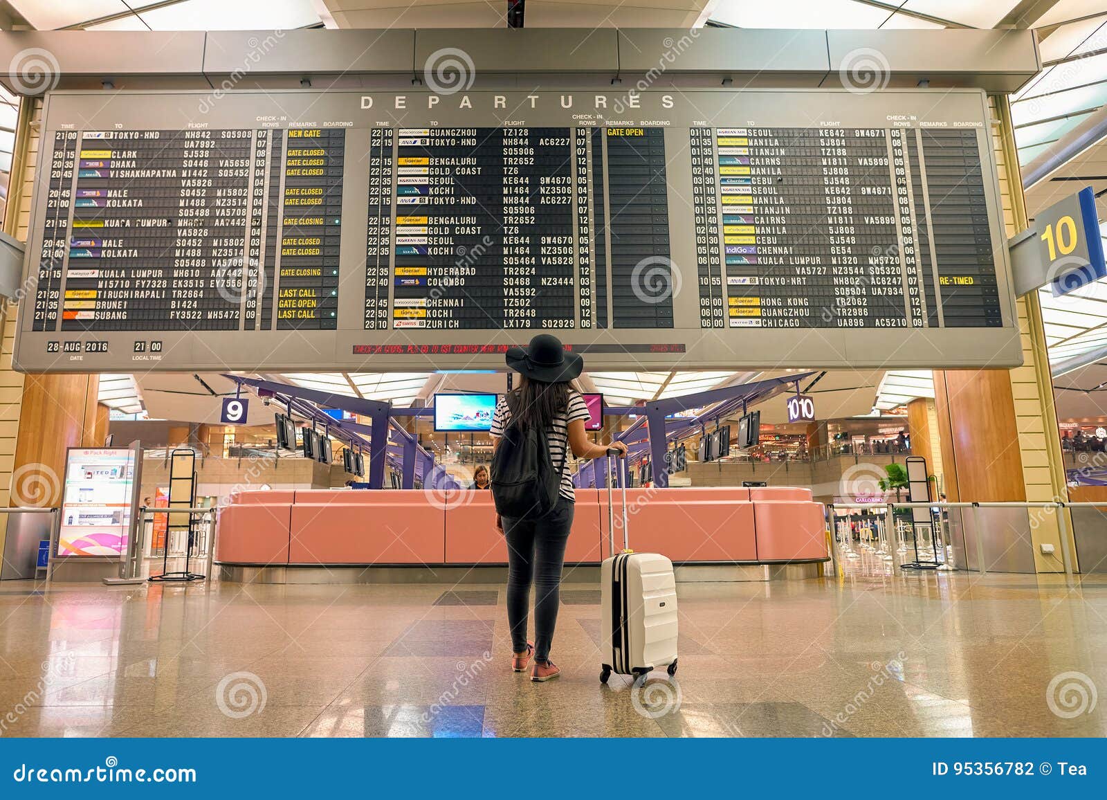 Singapore to restart work on new airport terminal as passengers return