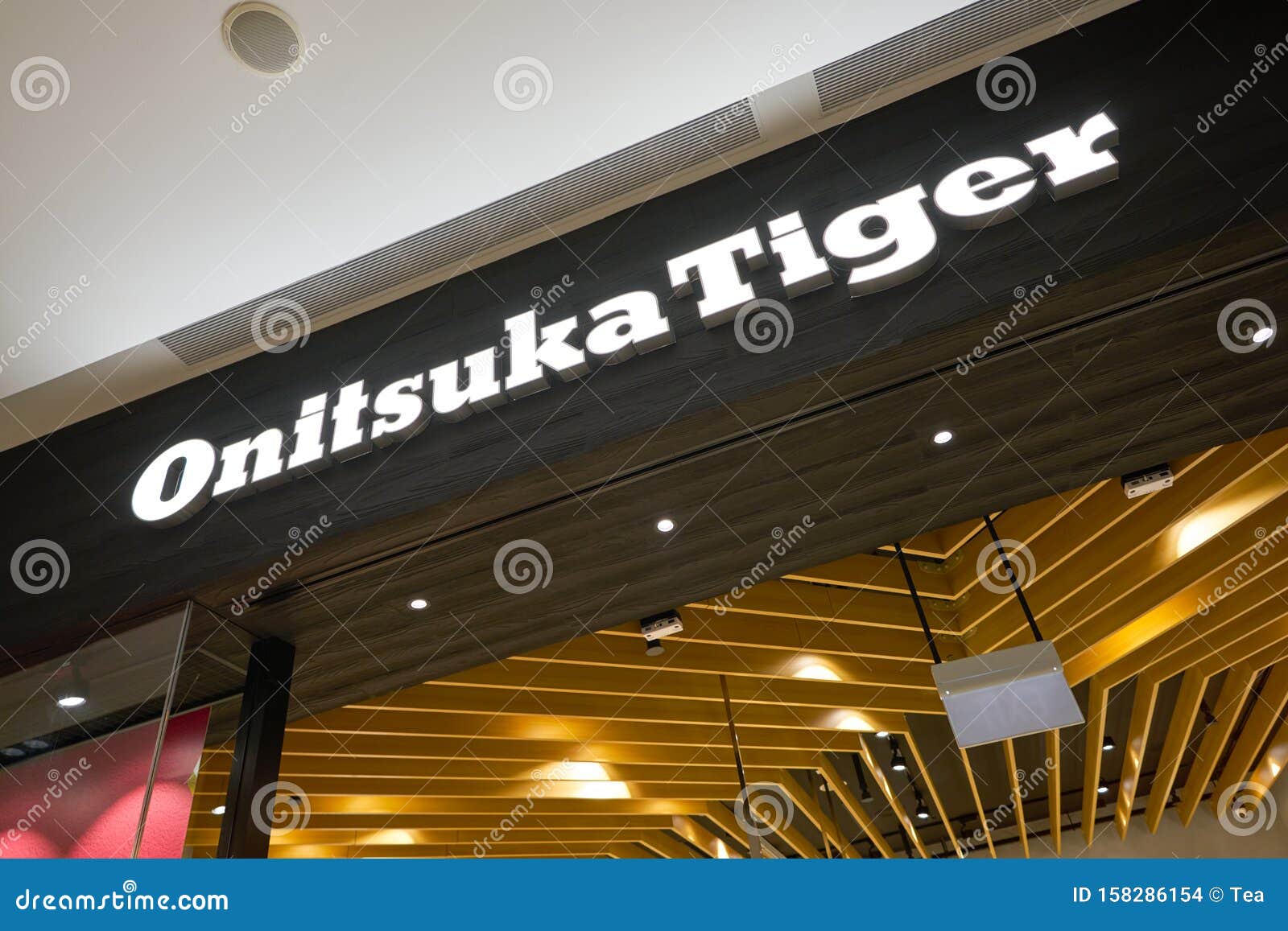 onitsuka singapore store