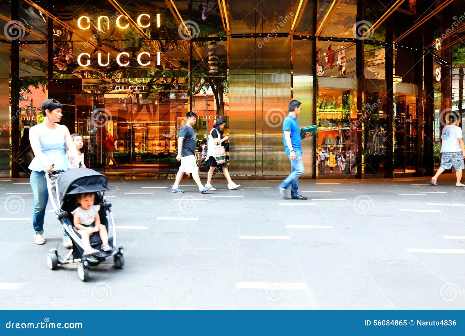 Singapore : Gucci Orchard Road Editorial Image - Image of centre, background: 56084865