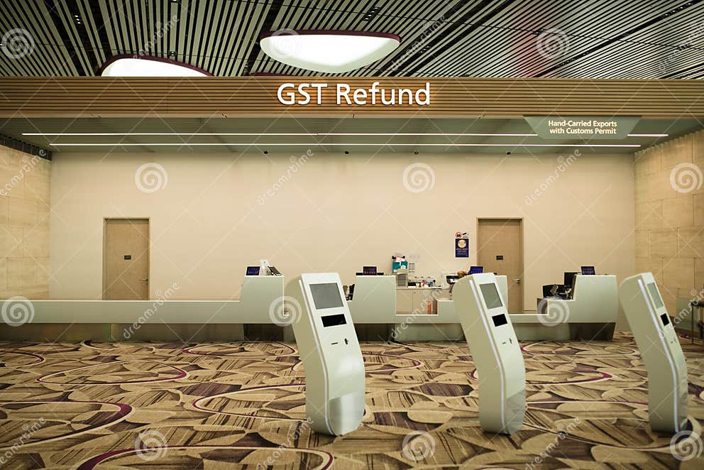 singapore-june-2019-tax-refund-kiosk-in-a-airport-terminal-stock