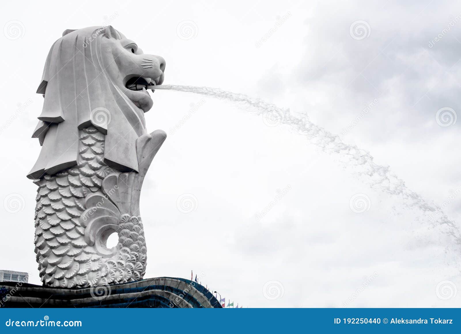 The Merlion Lion Sculpture, National Landmark of Singapore, in Merlion  Park, Minimalist View. Editorial Image - Image of creature, lion: 192250440