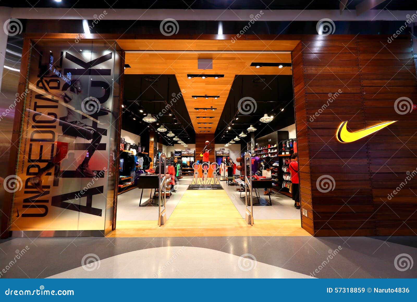 nike store airport