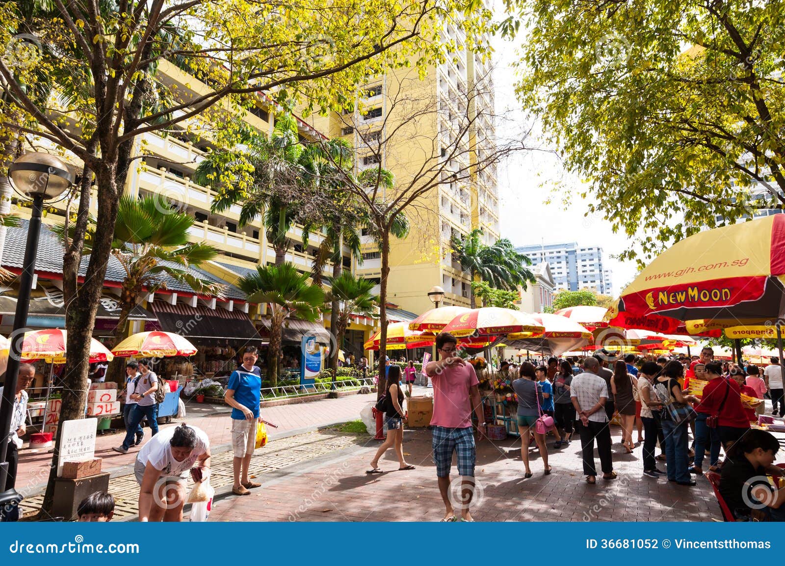 Singapore Street Market editorial photography. Image of guan - 36681052