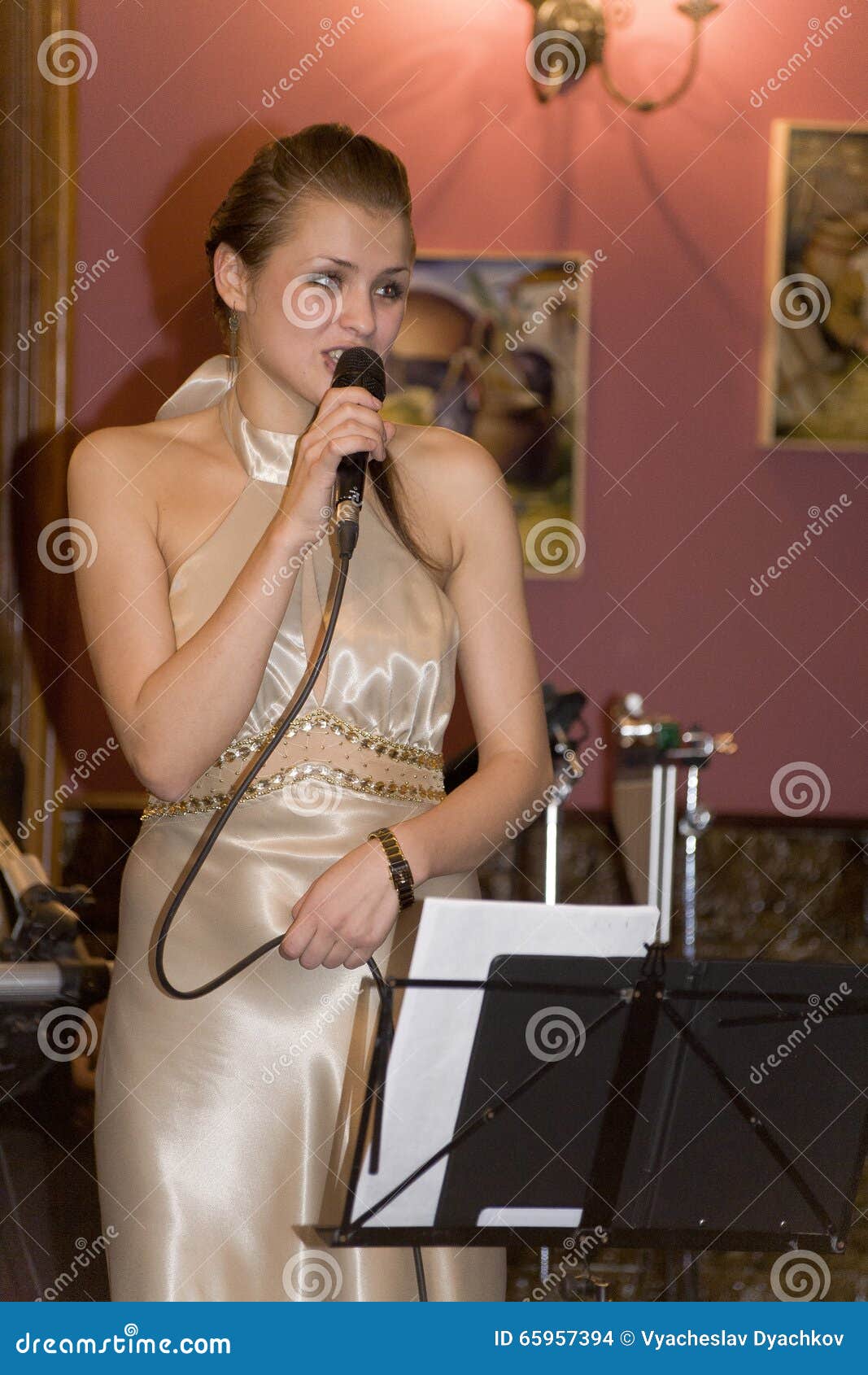 Singer, vocalist of the pop group the cocktail, Catherine Symagina. The performance of a vocal band pop rock band cocktail on the stage of the georgian sakartvelo restaurant 09/11/2012, st. petersburg, russia, europe.