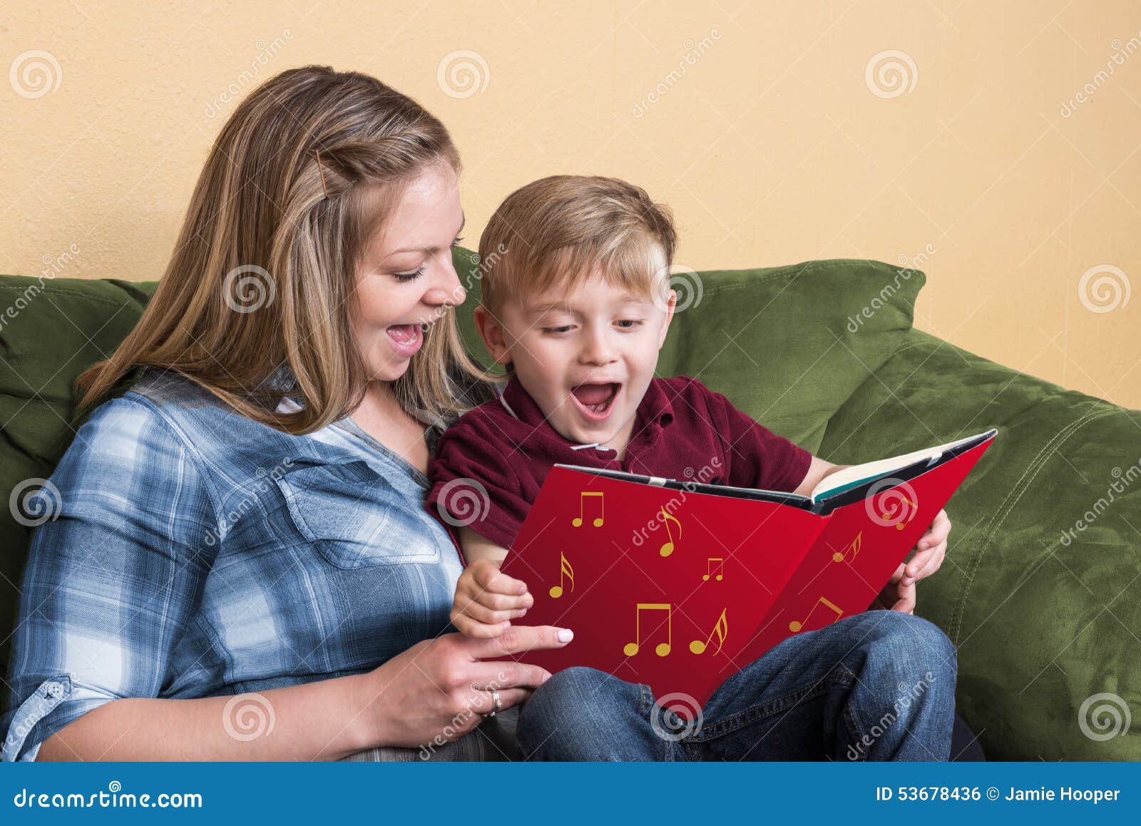 160 Mother Singing To Child Stock Photos Free Royalty Free