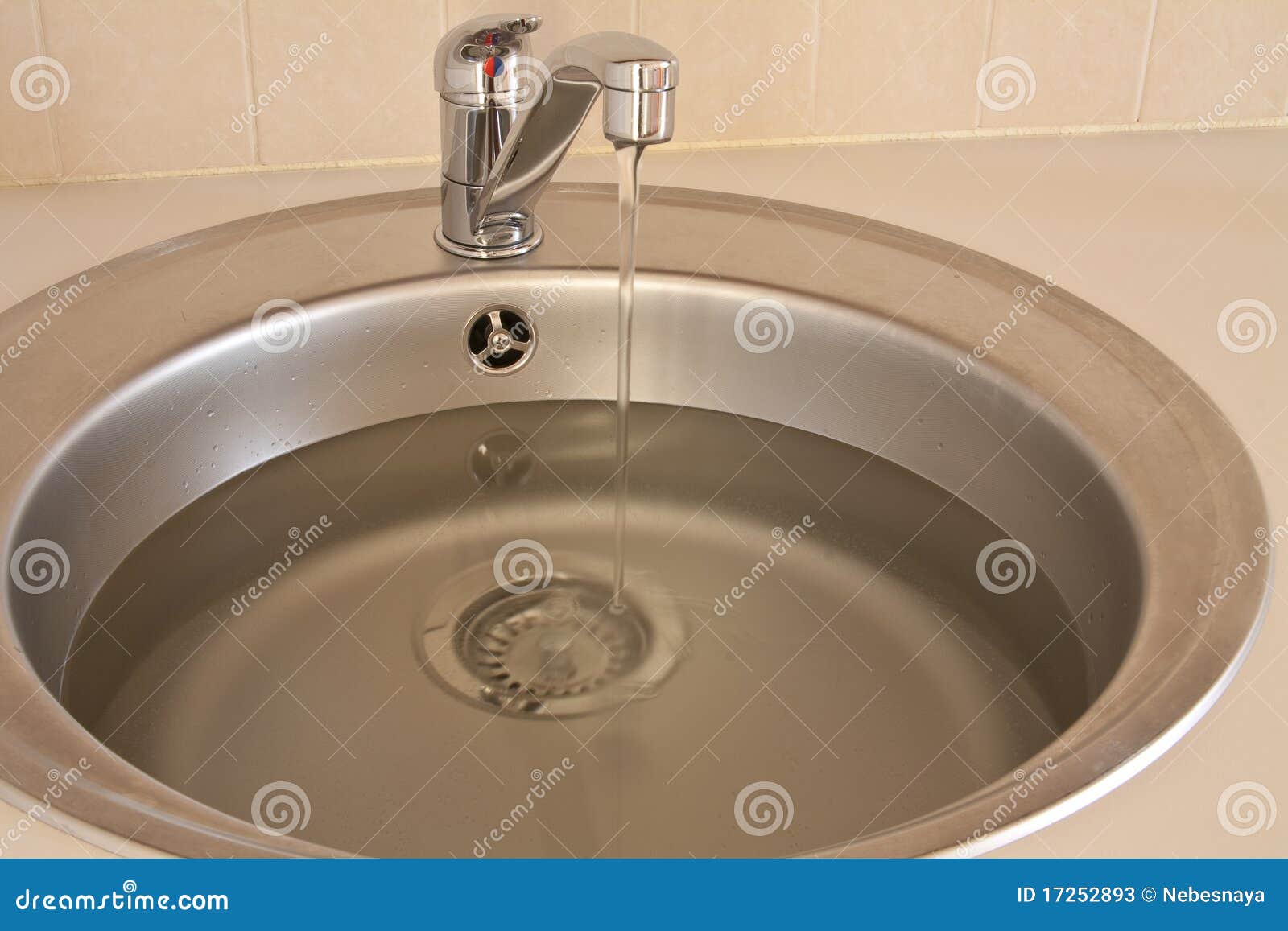 Sink Full Of Water Stock Photos Image 17252893