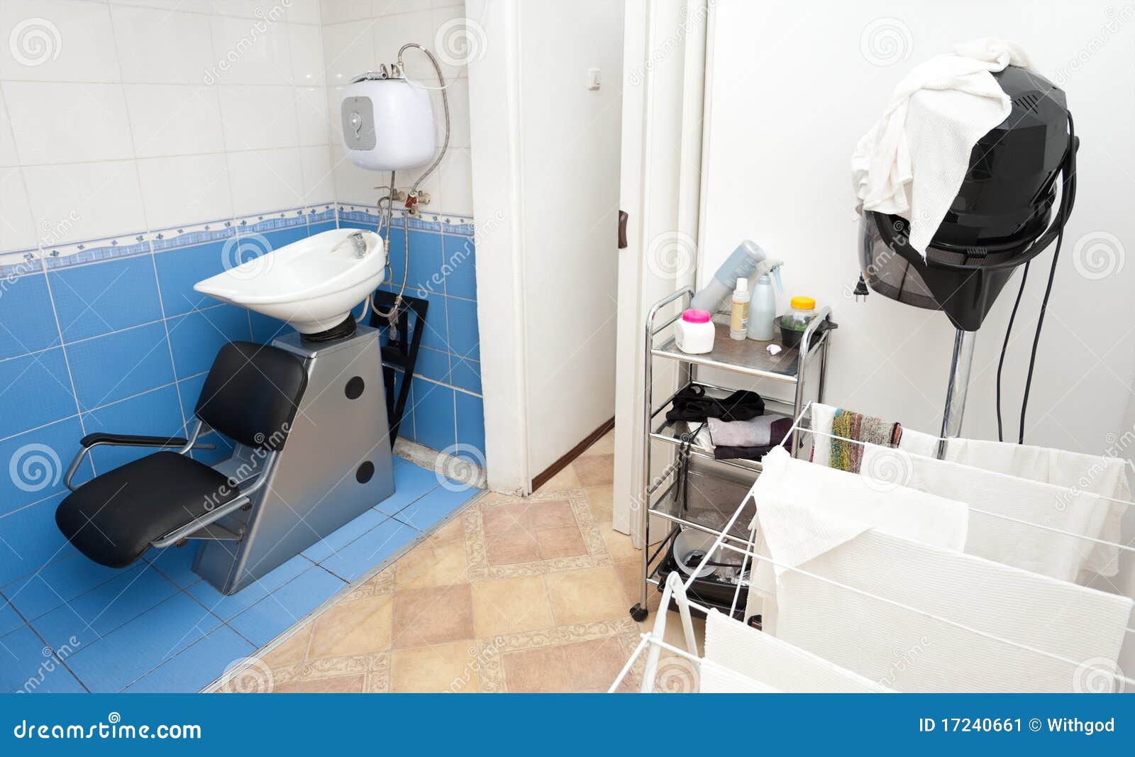 Sink at hairdressing salon stock image. Image of technical 17240661