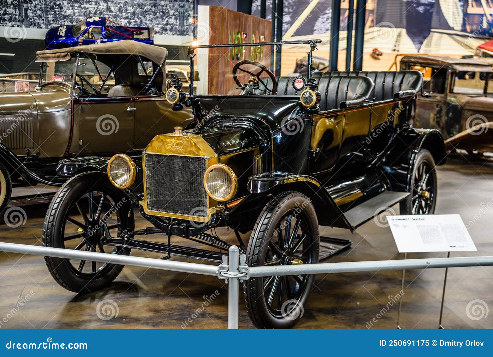 SINSHEIM, GERMANY - MAI 2022: Black Cabrio Ford Model T Speedster 1912