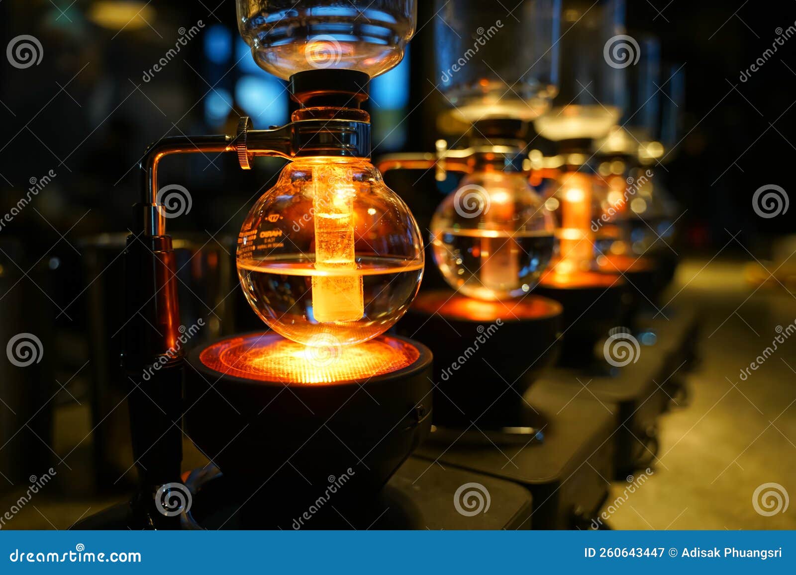 Siphon Coffee Maker is a Vacuum Brew. Stock Image Image of alcohol