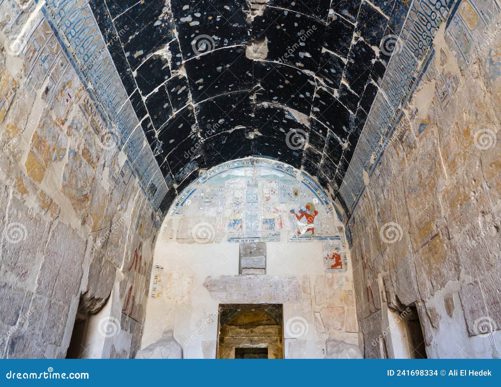 barque hall of the shrine to amun - barque hall of the shrine to amun