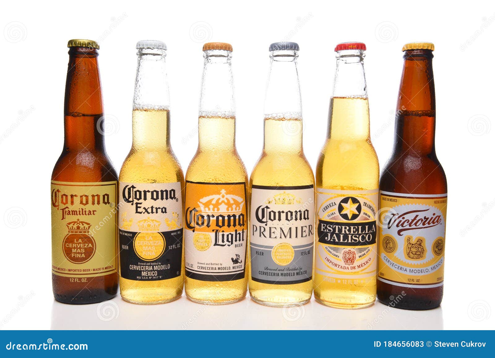 onduidelijk milieu Invloed Six Bottles of Mexican Import Beers Editorial Stock Photo - Image of light,  mexican: 184656083