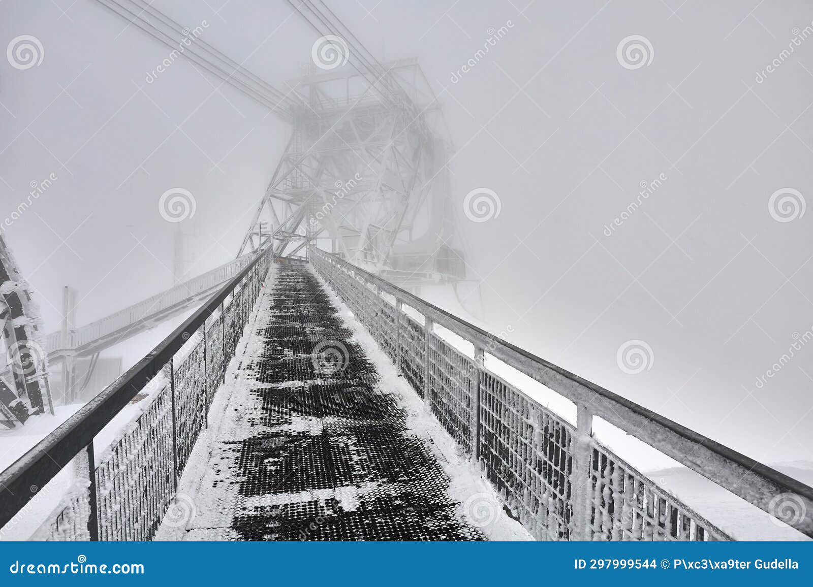 Ski Lift Station Freezing Cold Stock Photo - Image of cold, track: 297999544