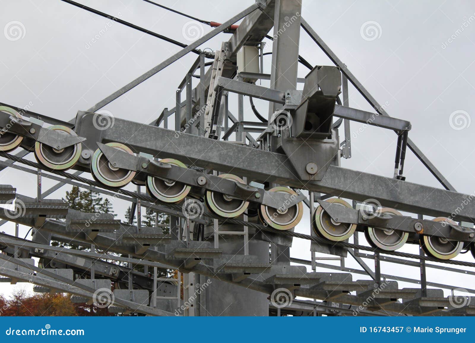 Ski tow stock image. Image of fatra, hill, bound, cold 16743457