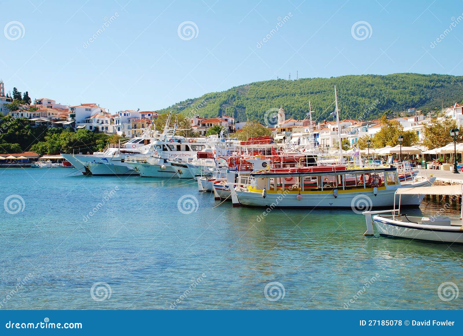 Skiathos Town Harbour, Greece Editorial Stock Photo - Image of ...