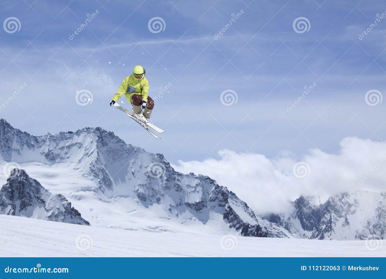 skier-jump-mountains-extreme-ski-sport-freeride-skier-jump-snowy-mountains-extreme-ski-sport-freeride-112122063 5 Brilliant Ways To Use clothing abskisport