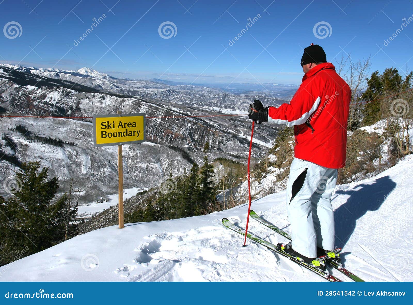 Skiing in Aspen, Colorado stock photo. Image of colorado - 28541542