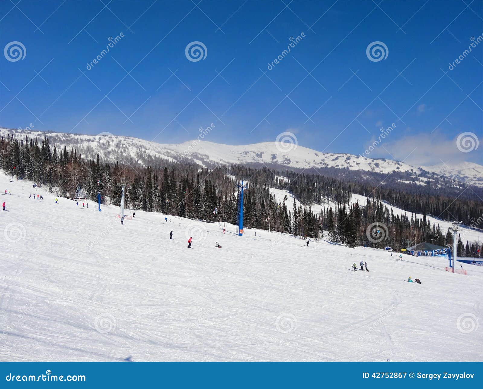 Skiing resort Sheregesh stock image. Image of blue, activity - 42752867