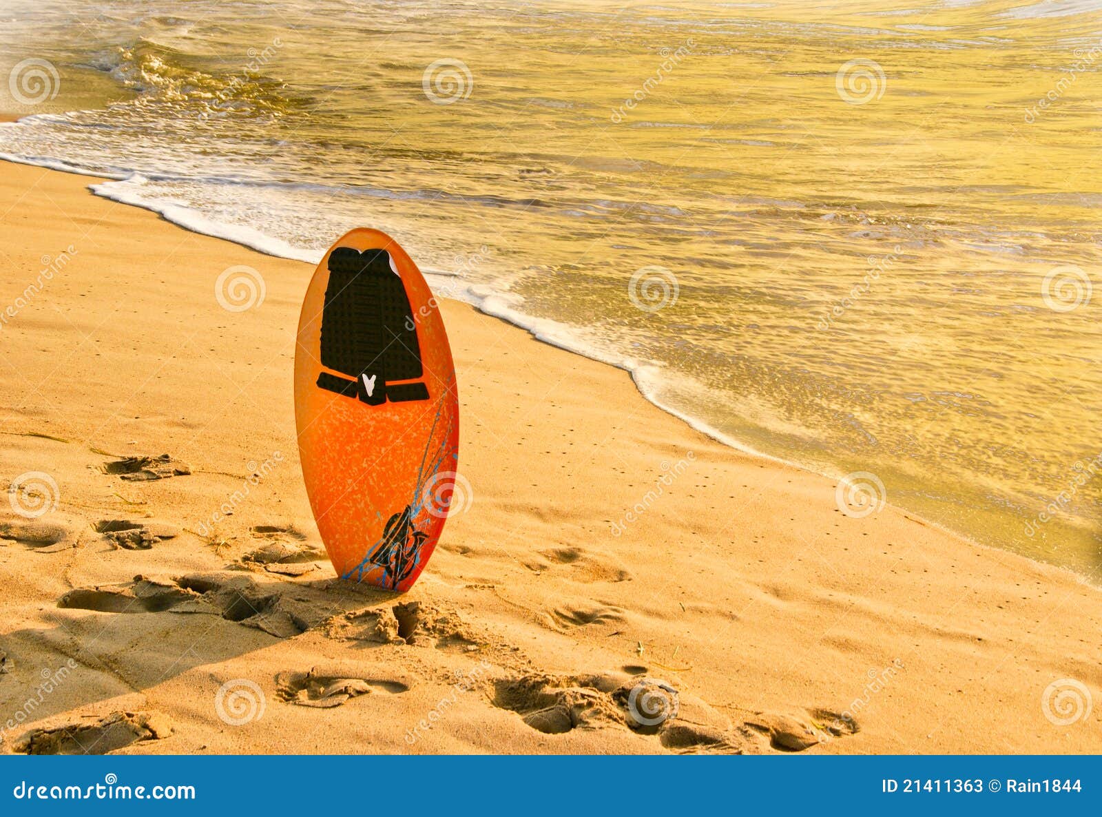 Skim Board stock image. Image of boarding, sand, skim 21411363