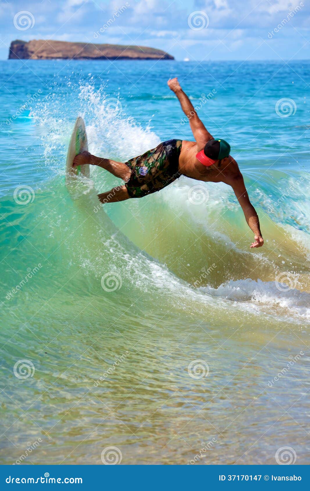 Skimboarding at Big Beach editorial photography. Image of adult 37170147