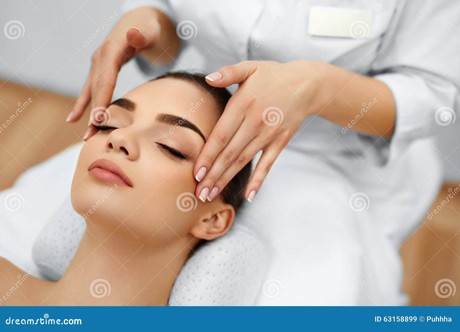 Skin Body Care Woman Getting Beauty Spa Face Massage Treatment