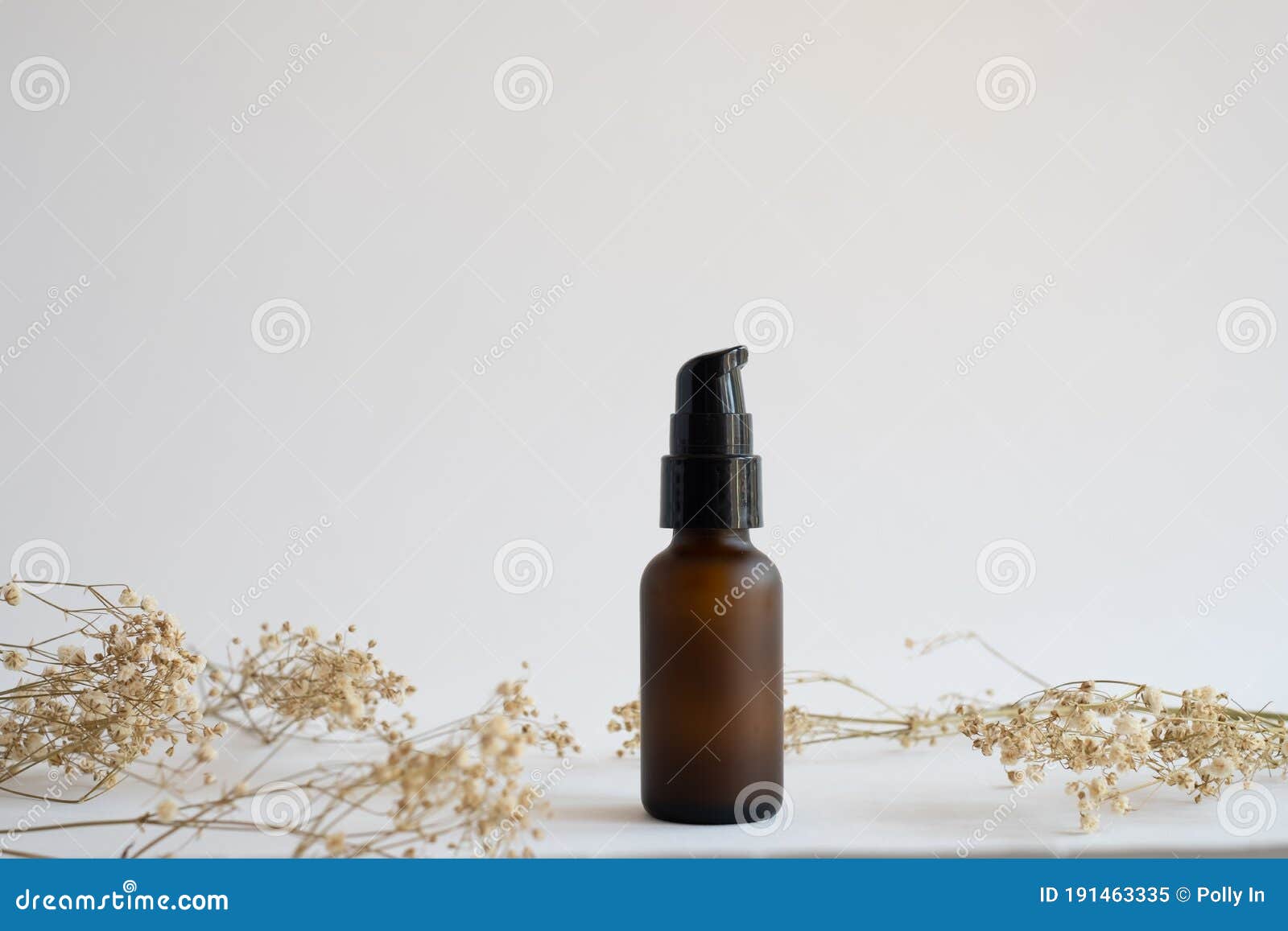 Download 3 272 Bottle Dropper Mockup Photos Free Royalty Free Stock Photos From Dreamstime