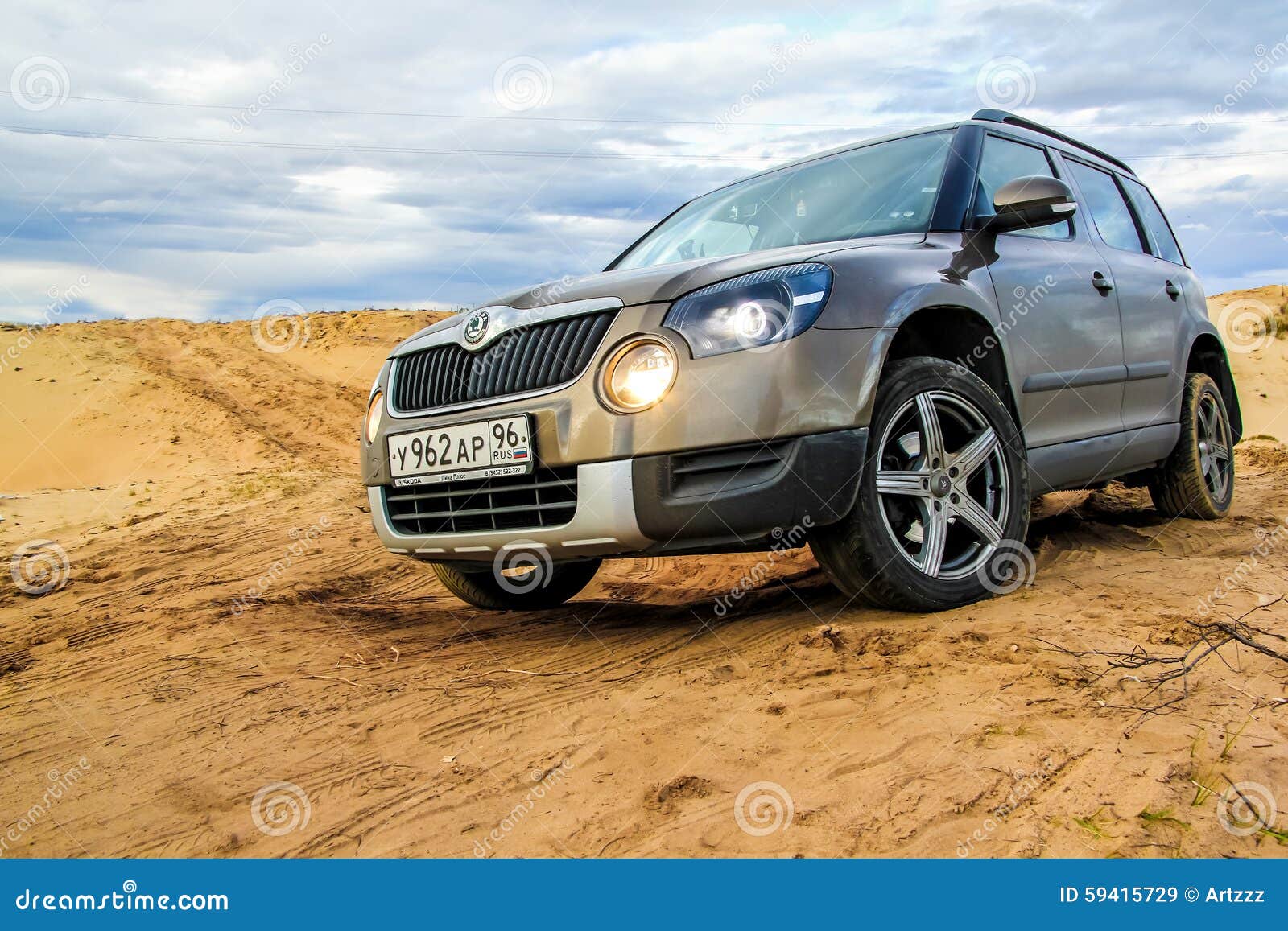 254 Skoda Yeti Stock Photos, High-Res Pictures, and Images - Getty