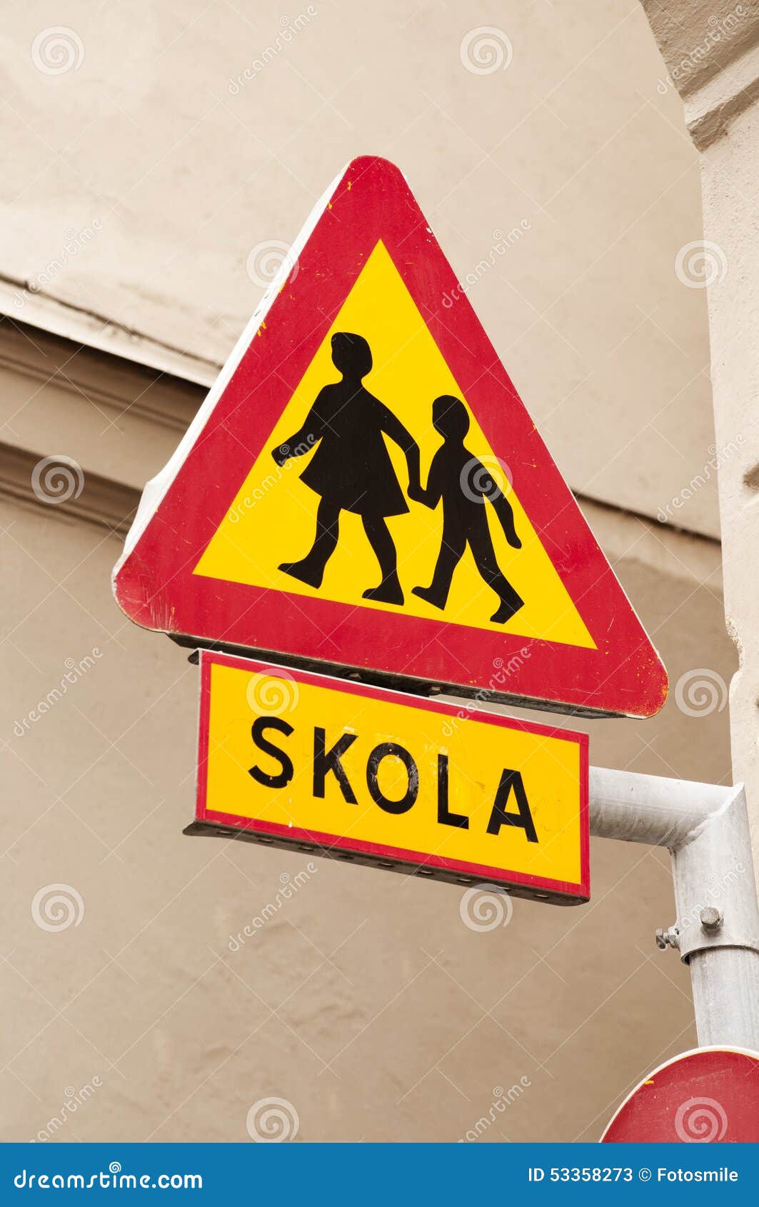 Skola imagem de stock. Imagem de letra, humano, sinal - 53358273