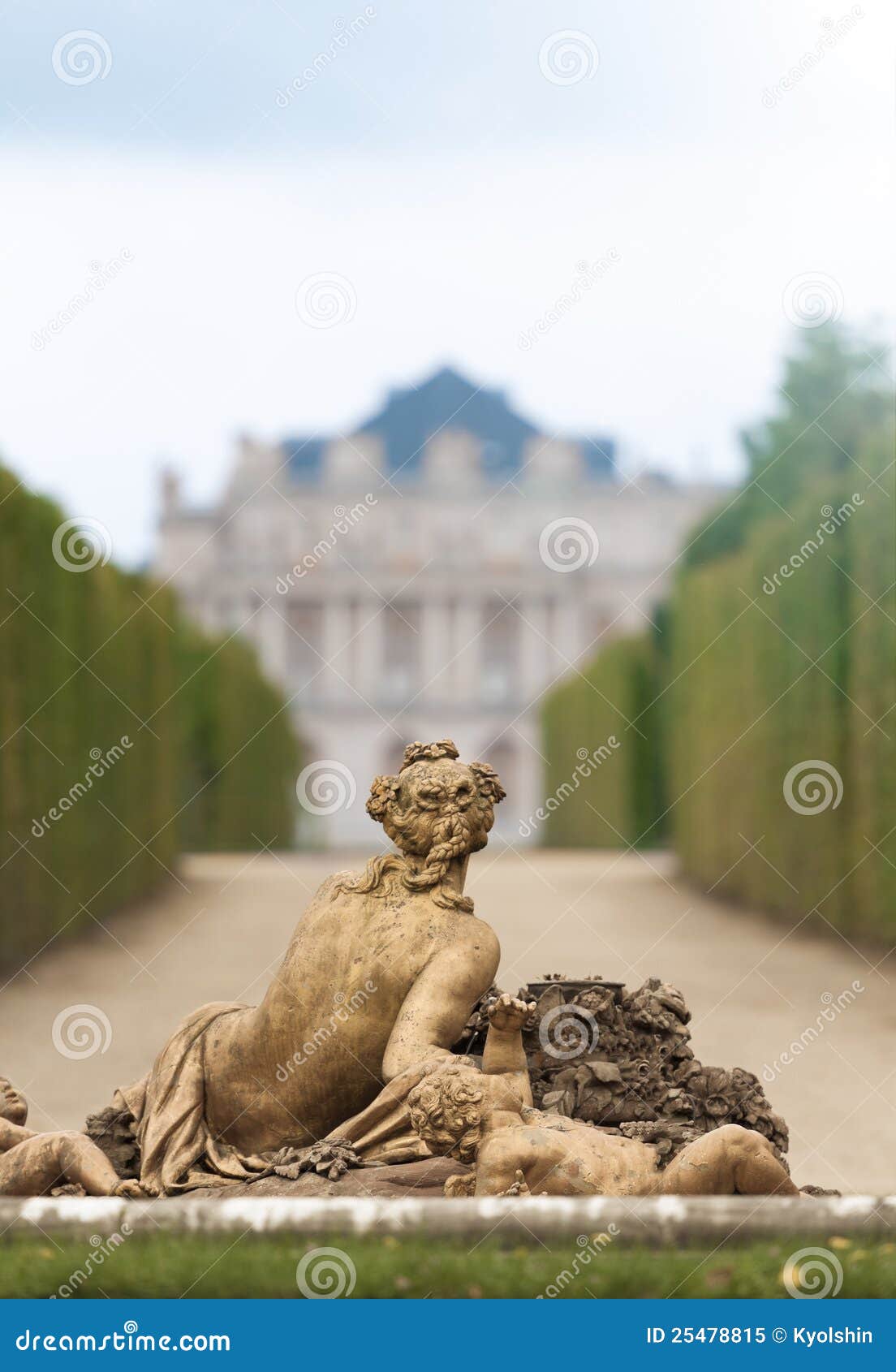 Skulptur Im Garten Von Versailles. Stockbild Bild von klassisch