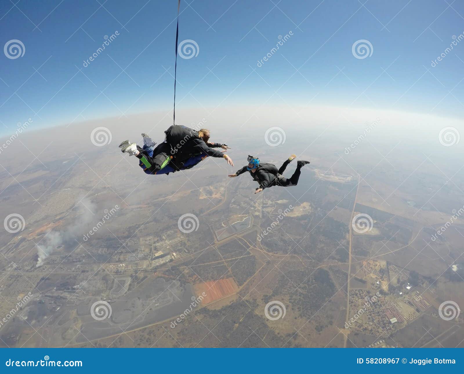 skydiver films tandem skydive