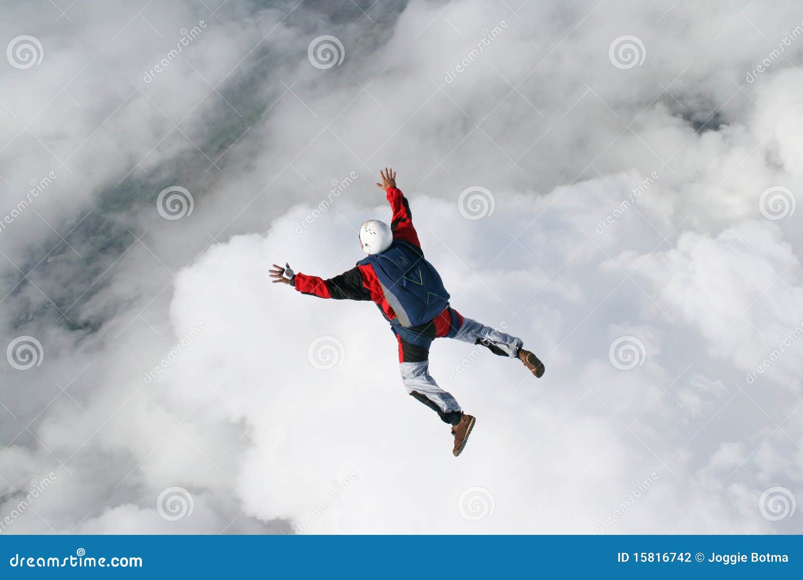 skydiver in freefall