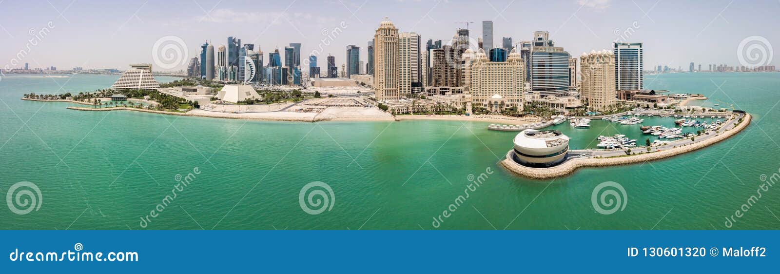 A Skyline De Doha, Catar Cidade Do Oriente Médio Rica Moderna Dos Arranha-céus, Vista Aérea No Bom Tempo, Vista Do Porto, Golfo Foto de Stock - Imagem de persa, destino: 130601320 A Skyline De Doha, Catar Cidade Do Oriente Médio Rica Moderna Dos Arranha-céus, Vista Aérea No Bom Tempo, Vista Do Porto, Golfo Foto de Stock - Imagem de persa, destino: 130601320