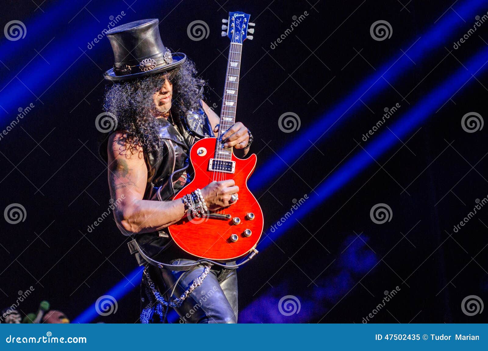 Former Guns N' Roses Guitarist Slash to Perform in India