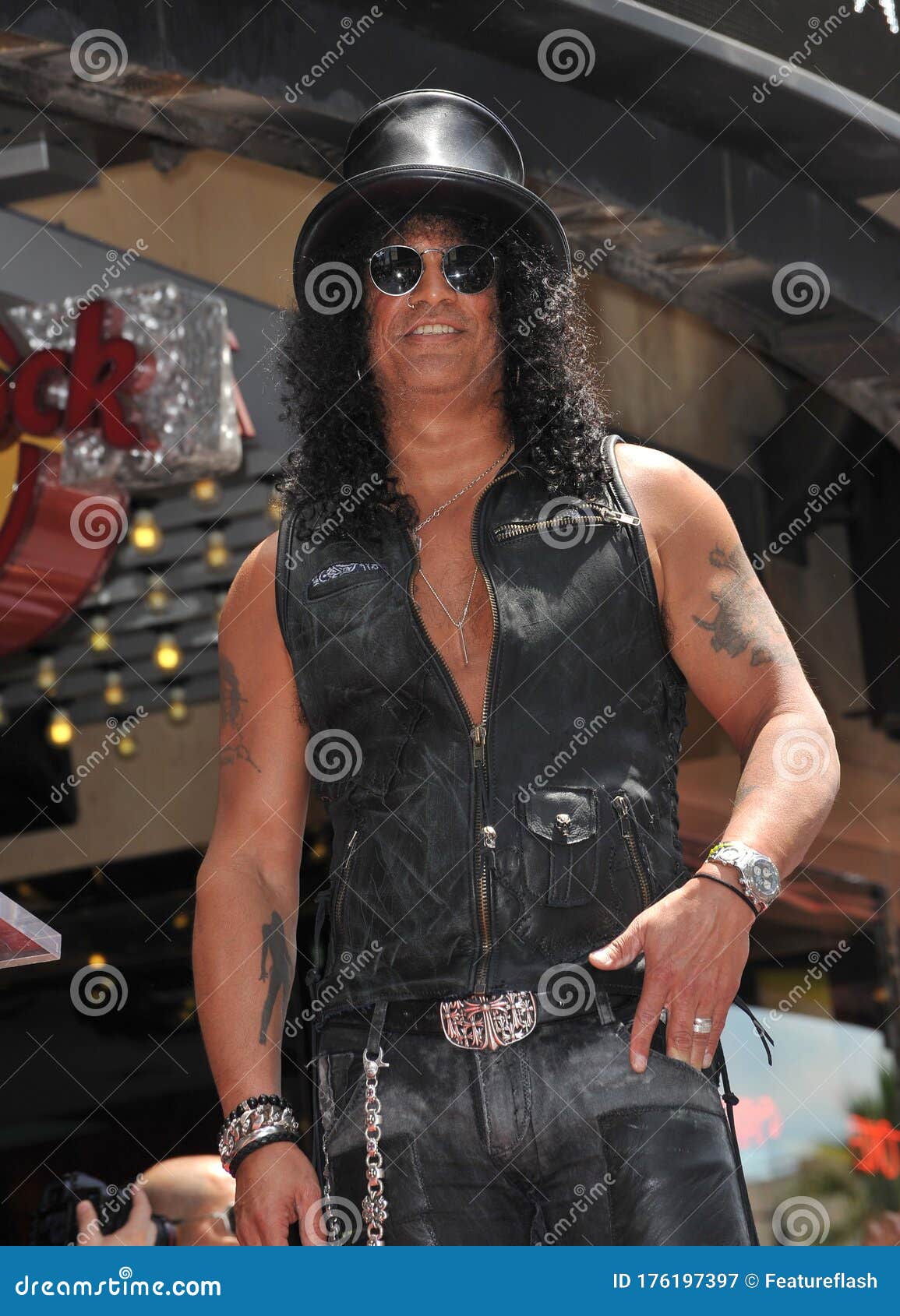 Slash Guns N' Roses inducted into Hollywood's Rock Walk, held at the Guitar  Center Hollywood, California - 17.01.07 Stock Photo - Alamy