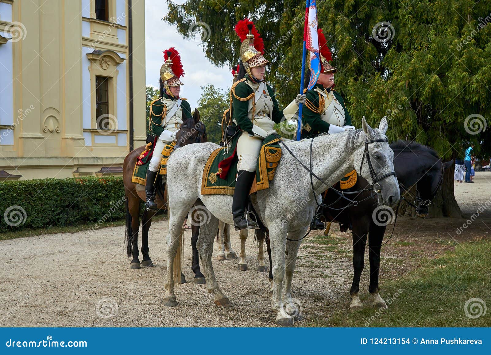 Riding ladies napoleon Large Woman