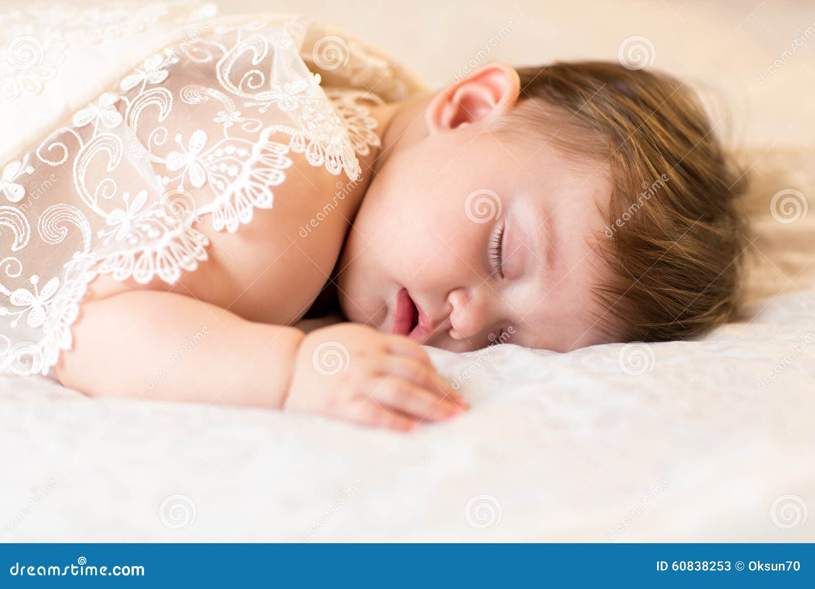 2,064 Waving Baby Stock Photos - Free & Royalty-Free Stock Photos from  Dreamstime