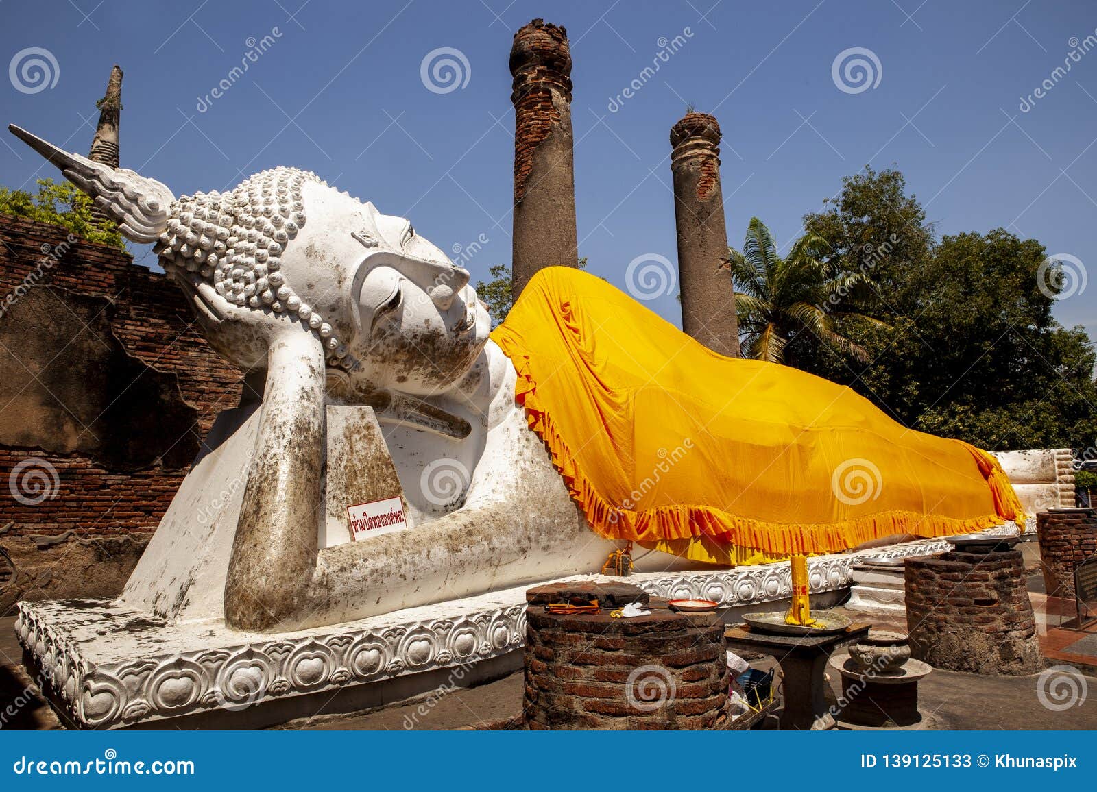 Sleeping Buddha Statue in Wat Yai Chaimongkol One of World Heritage ...