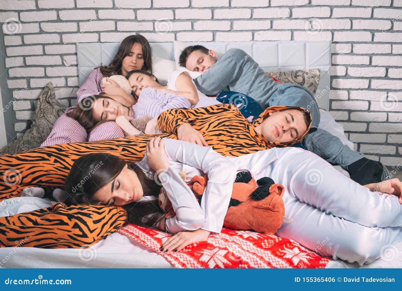 sleeping-group-young-people-sleeping-gro