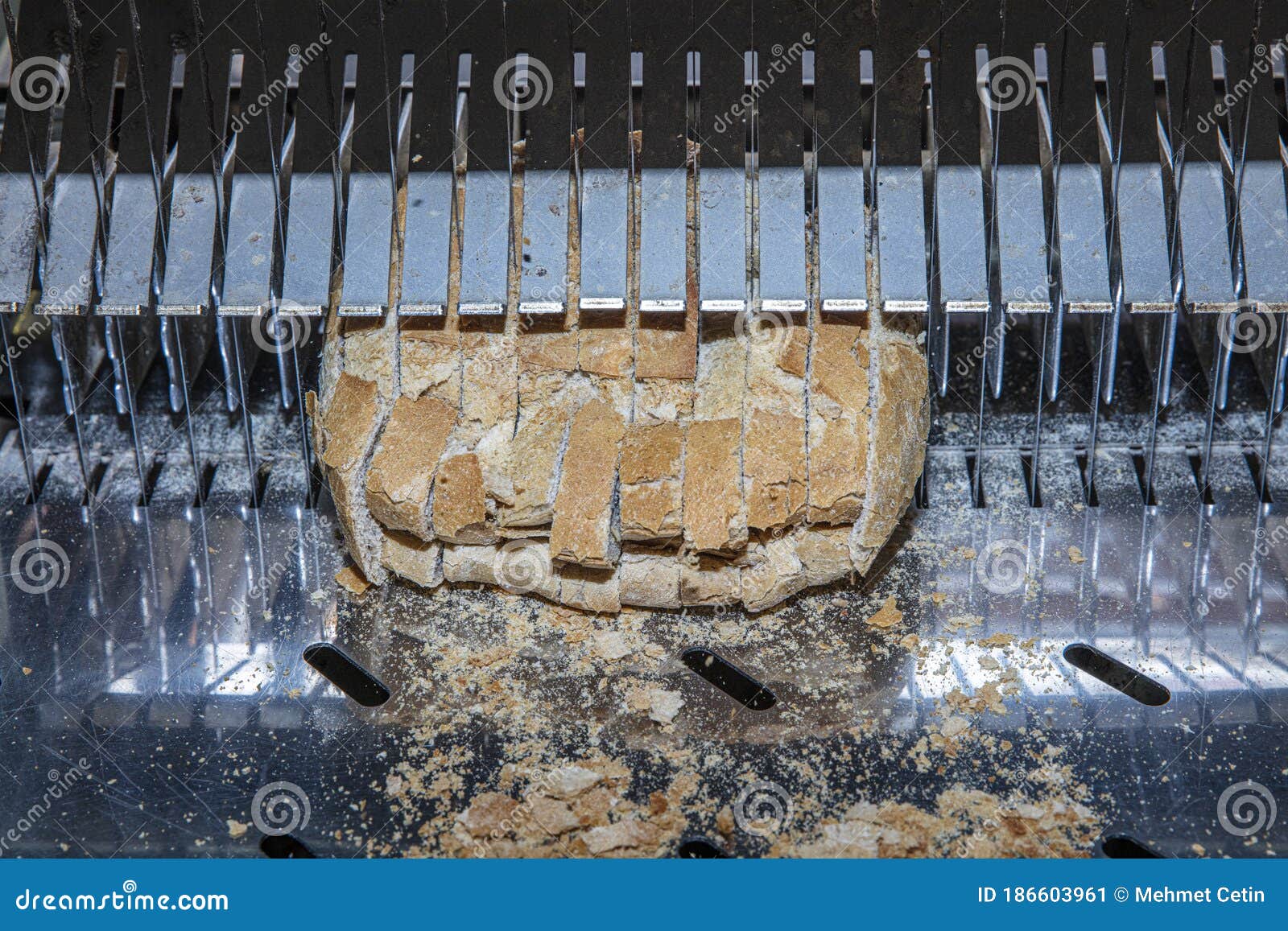 Sliced Bread In Cutting Machine Stock Photo - Download Image Now - Bread  Slicer, Industry, Baked - iStock