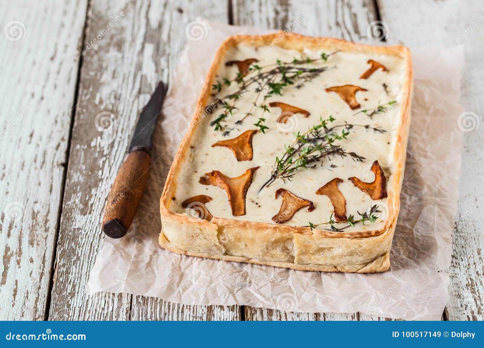 Chanterelle and Thyme Tart stock image. Image of botanic 100517149