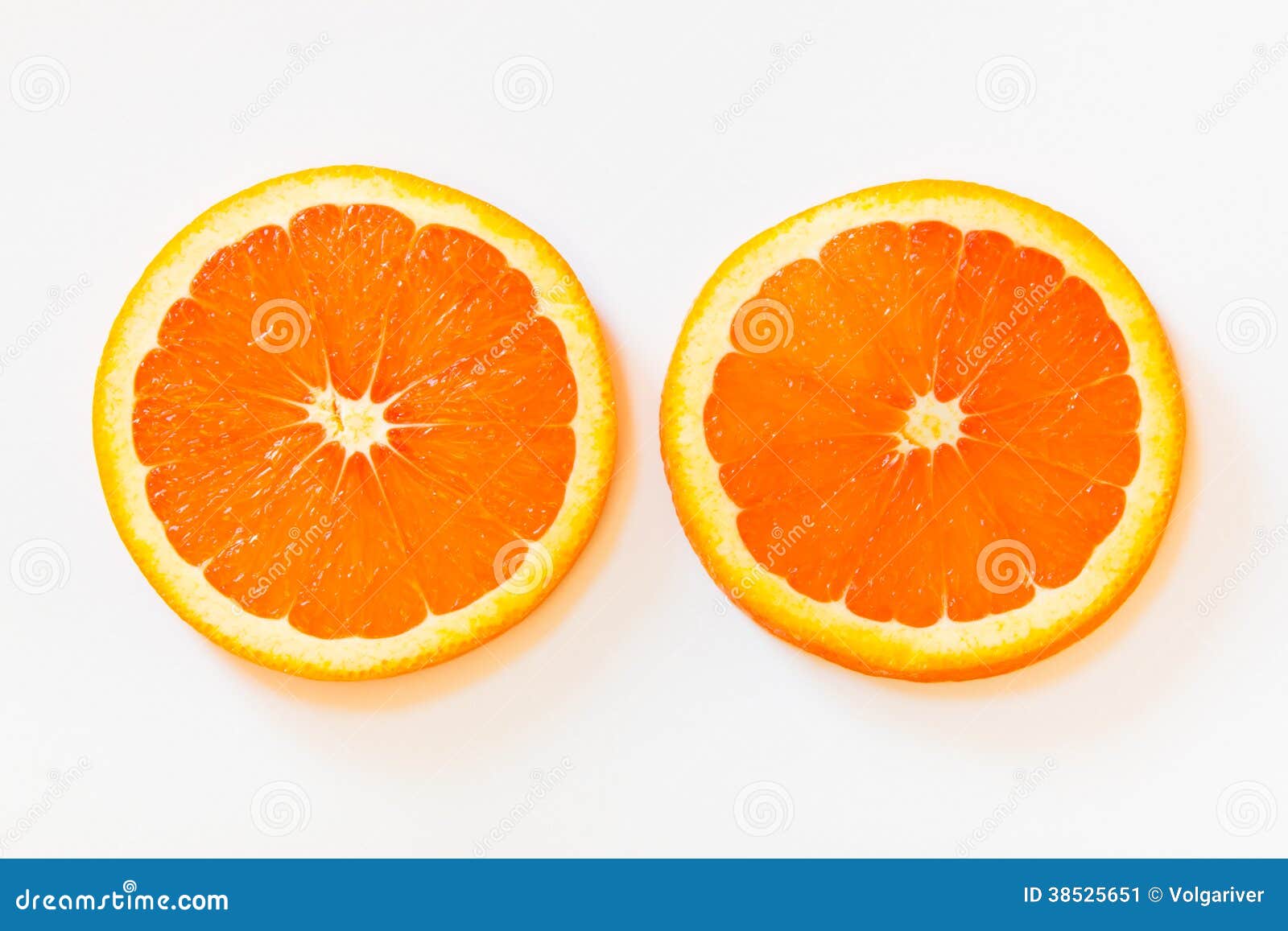 slices of the cara cara oranges with its pinkish red color inte