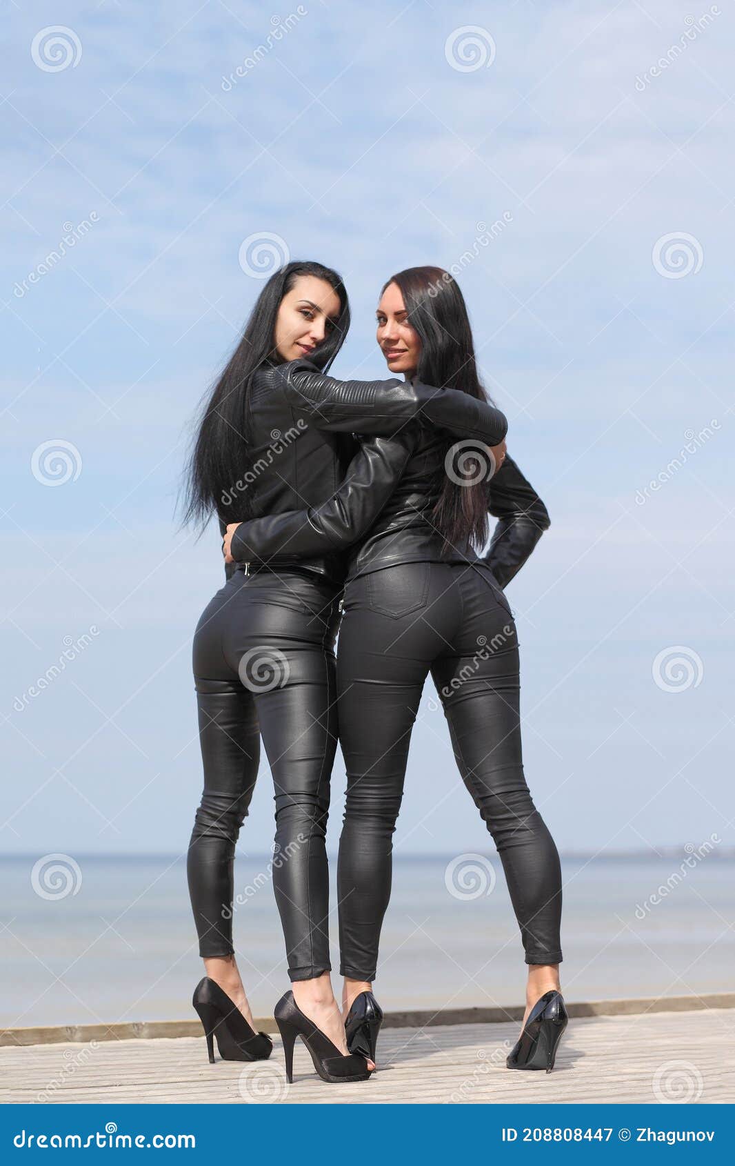 Sexy Latex Babes