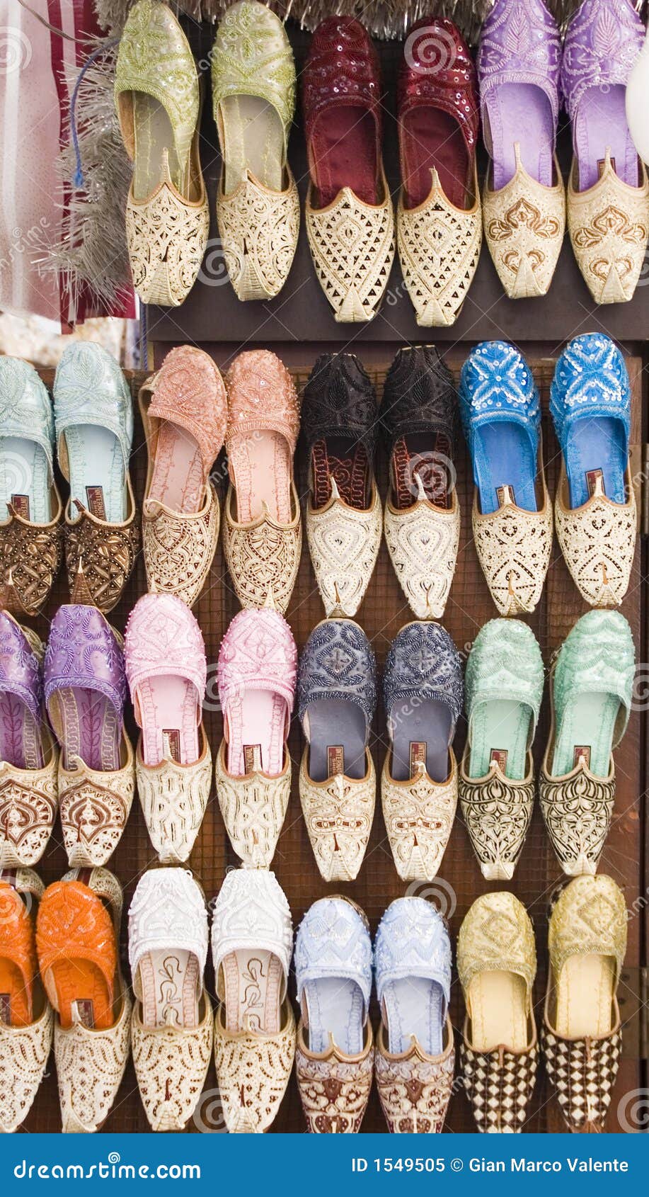 Slipper Shop - Dubai, Emirates Stock Image - Image of dubai, shoe: 1549505