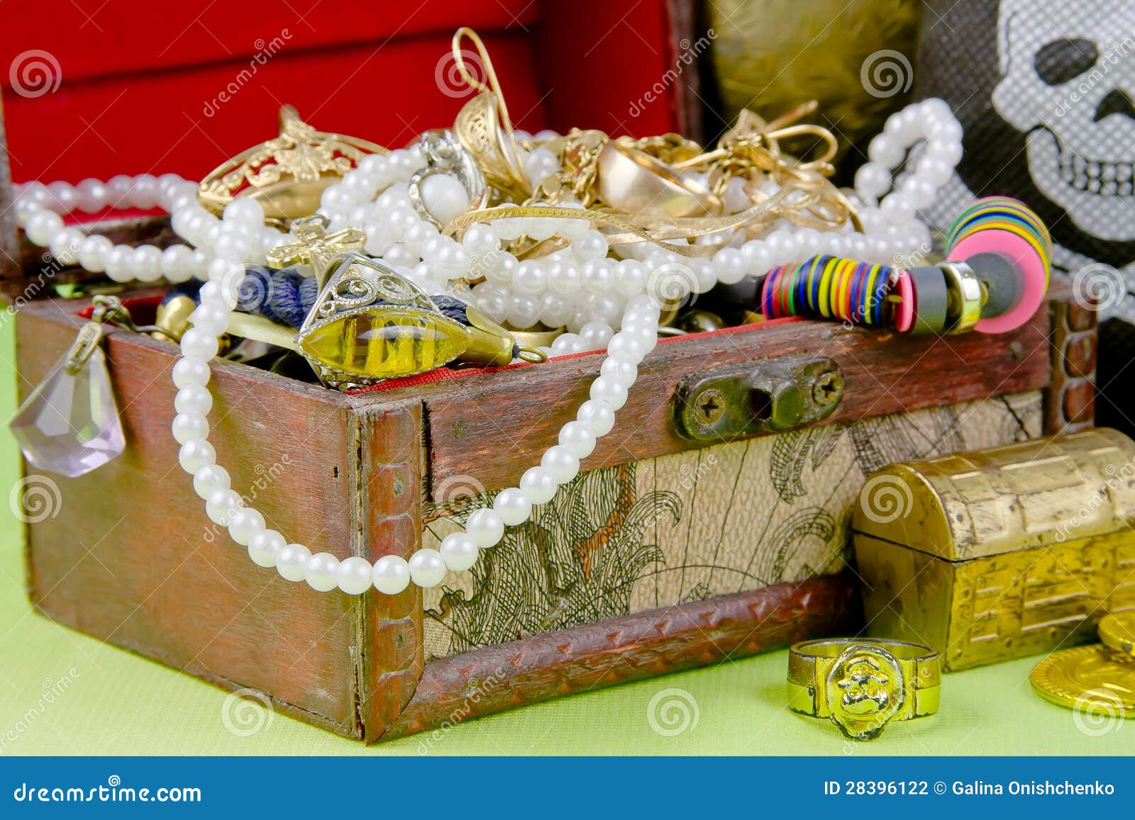 Small box with treasures stock photo. Image of gold, light 28396122