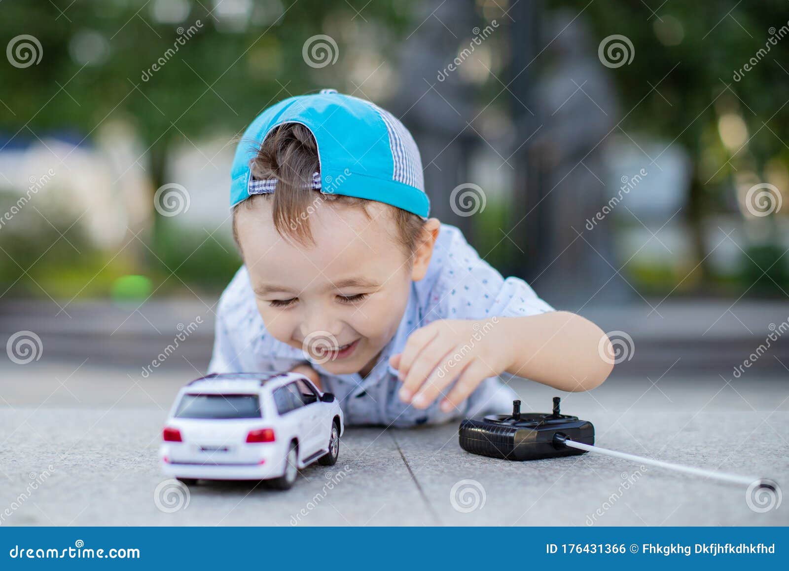 small boy small car