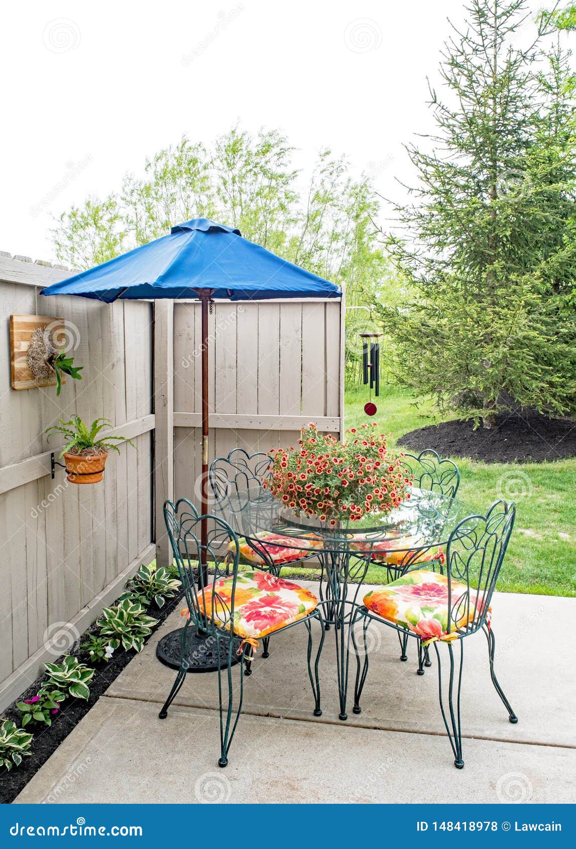 Small Garden Patio Seating Area Stock Photo Image Of