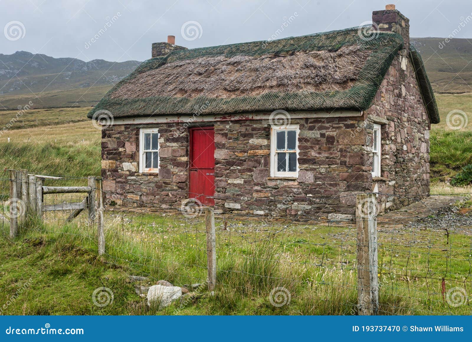 Miniature Irish cottage 